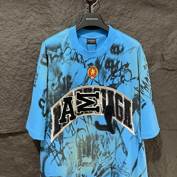 新作/バレンシアガ 偽物☆ Skater Tシャツ オーバーサイズ ヴィンテージ 2色 bab63357